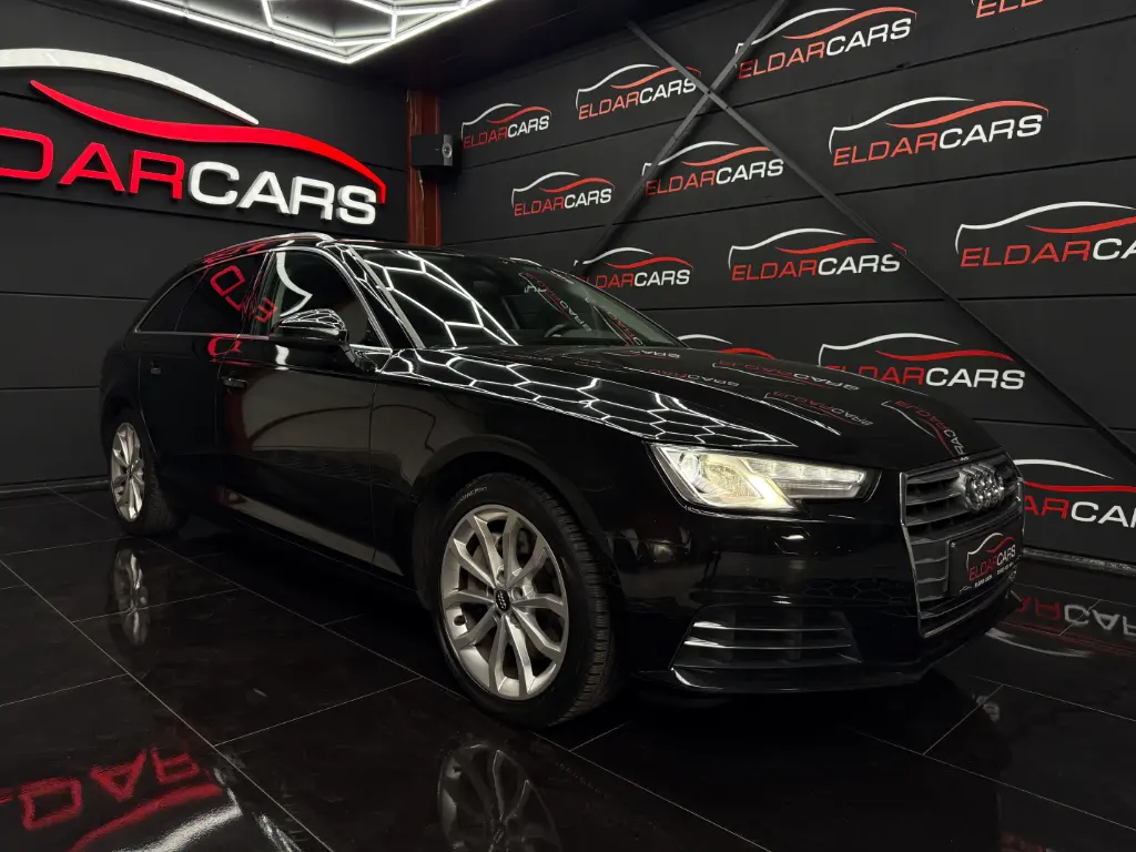 526 Audi A4 Avant 2.0 Benzine