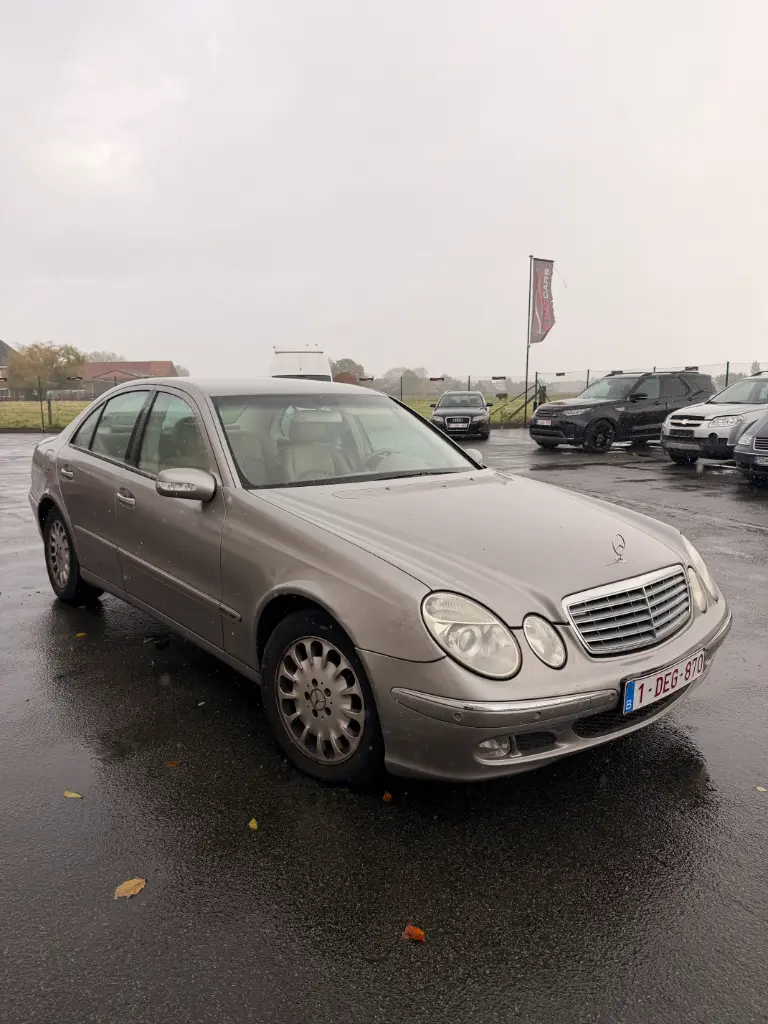 431 Mercedes E200 Komp.